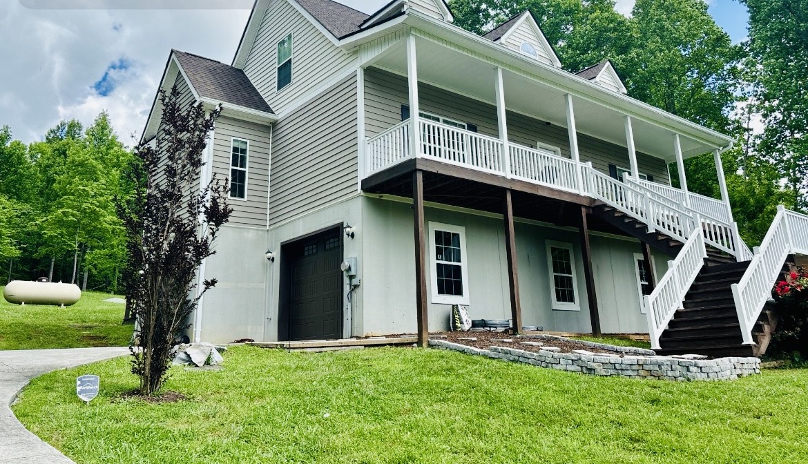 Insurance Roof Replacement After Wind Damage in Jonesborough, TN