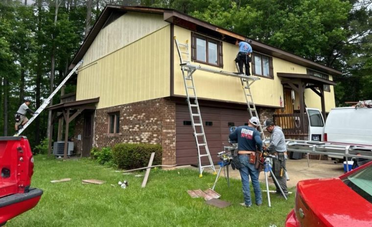 Storm Damage Repairs on Fascia and Soffit in Unicoi, TN.